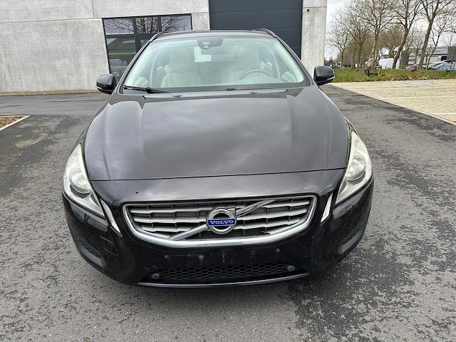 Volvo - d2 - v60 - bedrijfswagen - afbeelding 1 van  36