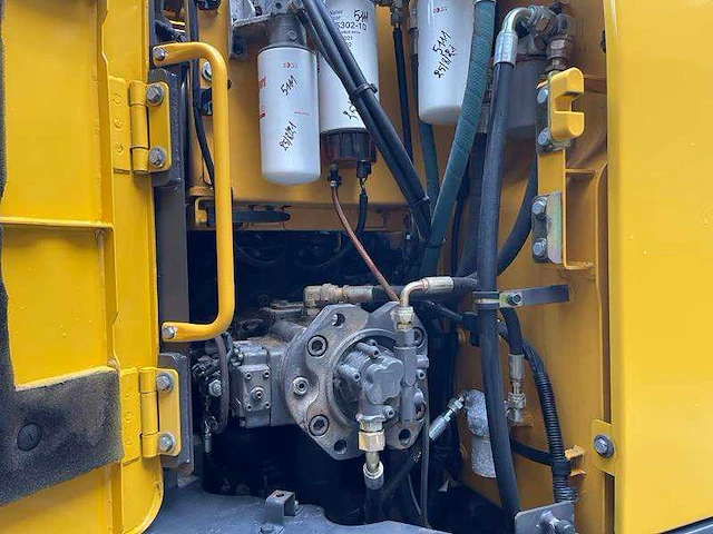Volvo - ecr 235 dl - rupsen graafmachine - afbeelding 17 van  48