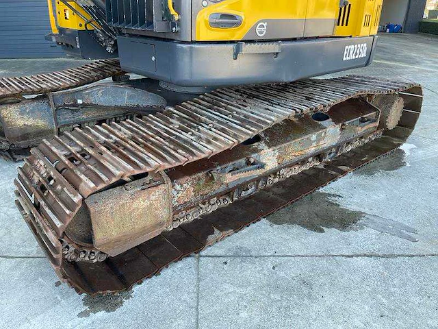 Volvo - ecr 235 dl - rupsen graafmachine - afbeelding 9 van  48