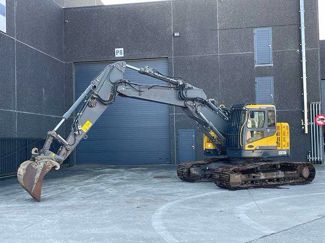 Volvo - ecr 235 dl - rupsen graafmachine - afbeelding 1 van  48