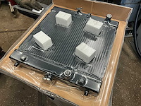 Volvo - ecr25d - radiator (2x) - afbeelding 2 van  4