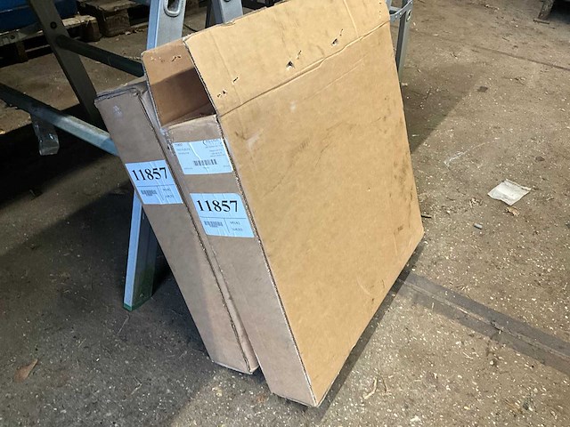 Volvo - ecr25d - radiator (2x) - afbeelding 4 van  4