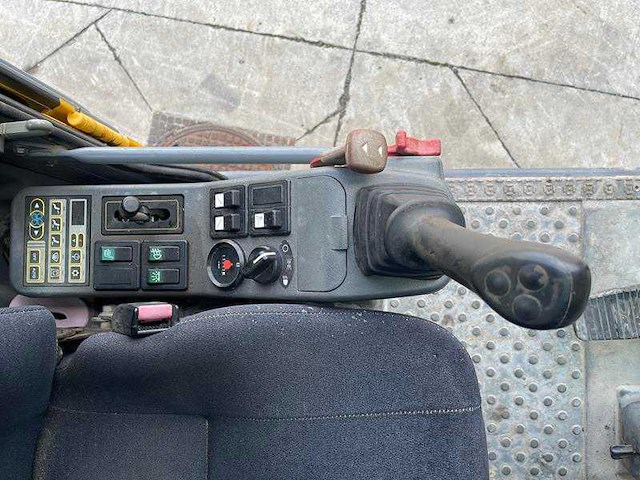 Volvo - ew140b - banden graafmachine - afbeelding 16 van  26