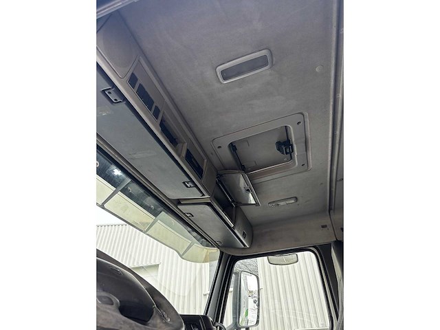 Volvo - fm9 - truck - 2002 - afbeelding 17 van  27