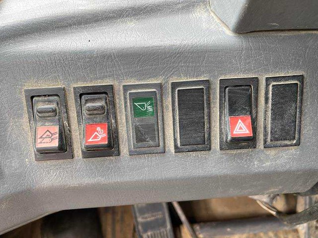 Volvo - l70 c - wiellader - afbeelding 13 van  15