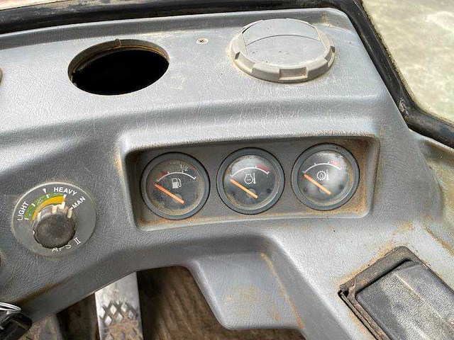 Volvo - l70c - wiellader - afbeelding 24 van  31