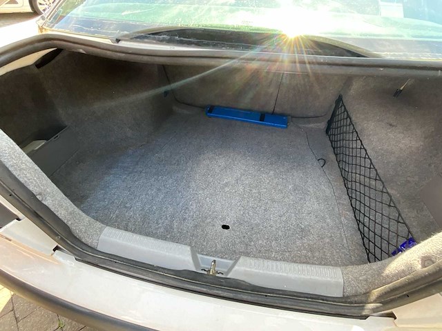 Volvo - s40 - youngtimer > 15 - afbeelding 6 van  31