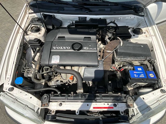 Volvo - s40 - youngtimer > 15 - afbeelding 16 van  31