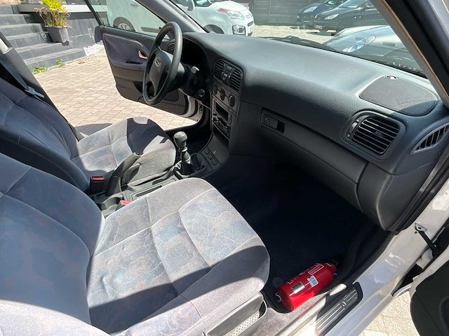 Volvo - s40 - youngtimer > 15 - afbeelding 8 van  44