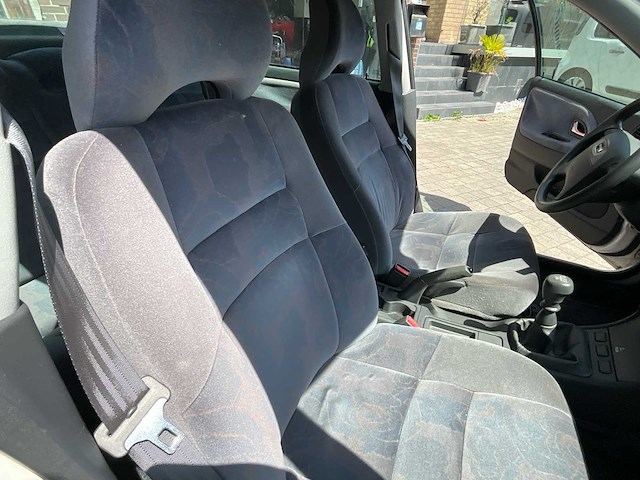 Volvo - s40 - youngtimer > 15 - afbeelding 10 van  44