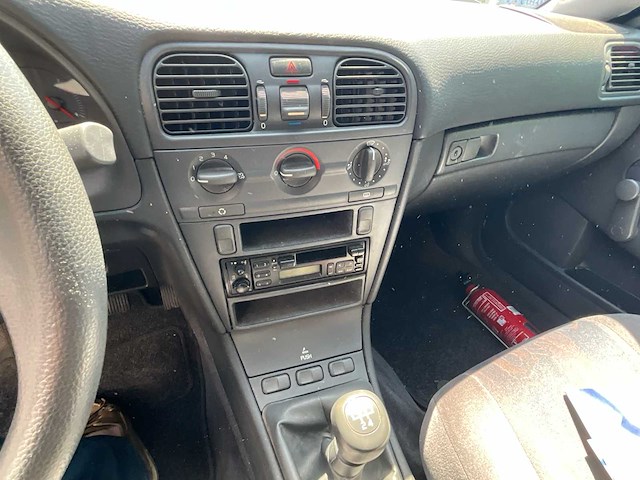 Volvo - s40 - youngtimer > 15 - afbeelding 16 van  44