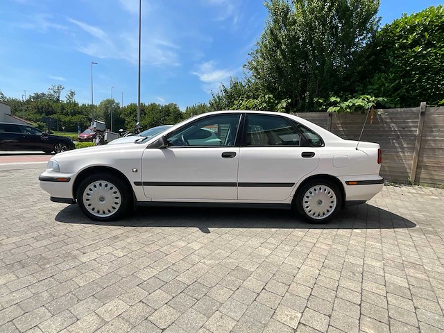 Volvo - s40 - youngtimer > 15 - afbeelding 12 van  44
