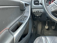 Volvo - v60 - ocean race - personenauto - afbeelding 9 van  34