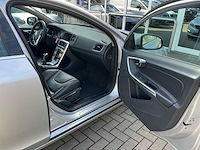 Volvo - v60 - ocean race - personenauto - afbeelding 19 van  34