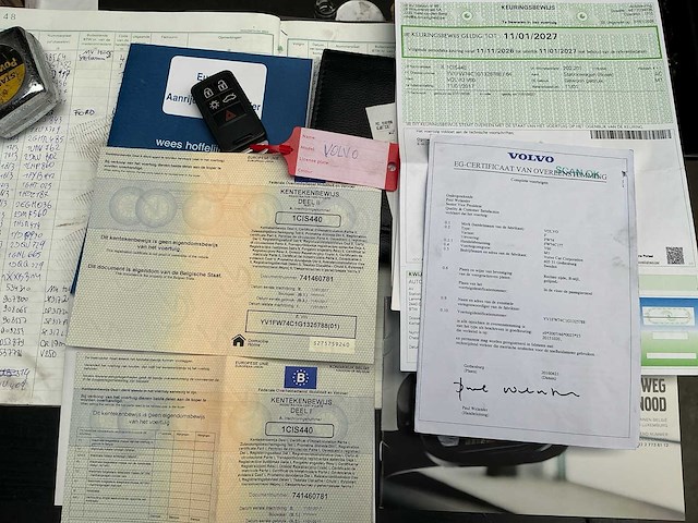 Volvo - v60 - ocean race - personenauto - afbeelding 25 van  34