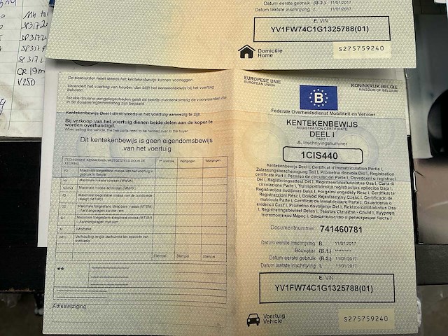 Volvo - v60 - ocean race - personenauto - afbeelding 26 van  34