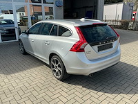 Volvo - v60 - ocean race - personenauto - afbeelding 23 van  34