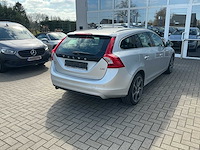 Volvo - v60 - ocean race - personenauto - afbeelding 30 van  34