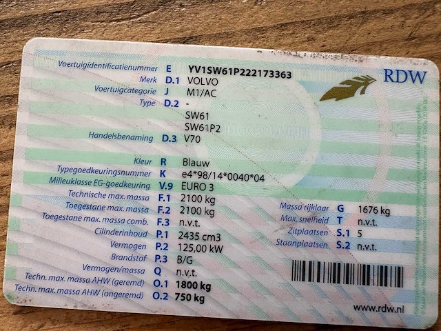 Volvo - v70 - 2.4 comfort line - car - 2001 - afbeelding 5 van  13