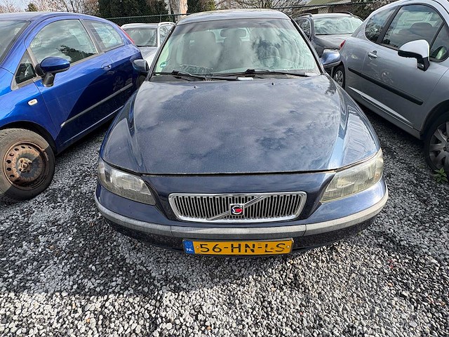 Volvo - v70 - 2.4 comfort line - car - 2001 - afbeelding 6 van  13