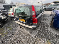 Volvo - v70 - 2.4 comfort line - car - 2001 - afbeelding 13 van  13