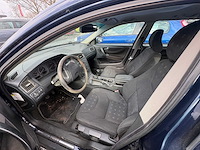 Volvo - v70 - 2.4 comfort line - car - 2001 - afbeelding 11 van  13