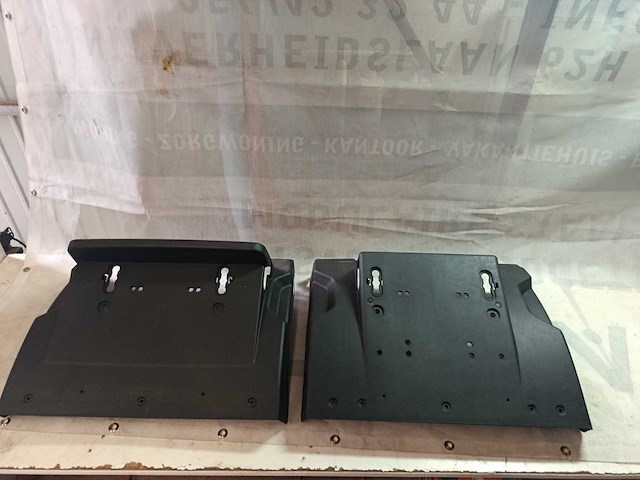 Volvo - vrachtwagen achterspatbord (2x) - afbeelding 1 van  3