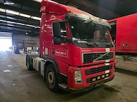 Volvo 400