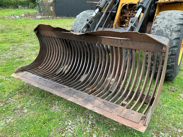 Volvo bm l120 shovel - afbeelding 17 van  28