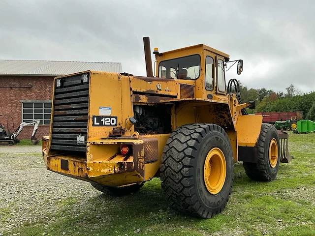 Volvo bm l120 shovel - afbeelding 23 van  28