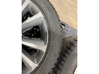 Volvo bridgestone - sneeuwbanden - autoband - afbeelding 3 van  5