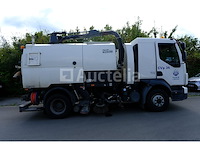 Volvo brush truck (2009-84,265 km)(vin: yv2tbm0a89b546382)