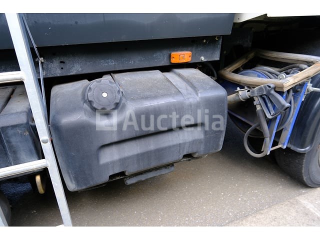 Volvo brush truck (2009-84,265 km)(vin: yv2tbm0a89b546382) - afbeelding 41 van  68