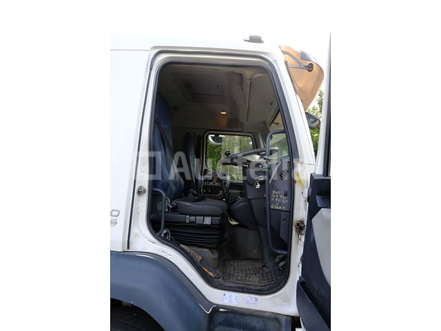 Volvo brush truck (2009-84,265 km)(vin: yv2tbm0a89b546382) - afbeelding 34 van  68