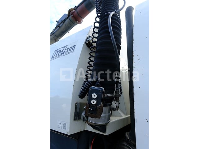 Volvo brush truck (2009-84,265 km)(vin: yv2tbm0a89b546382) - afbeelding 53 van  68