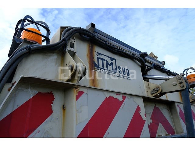 Volvo brush truck (2009-84,265 km)(vin: yv2tbm0a89b546382) - afbeelding 64 van  68