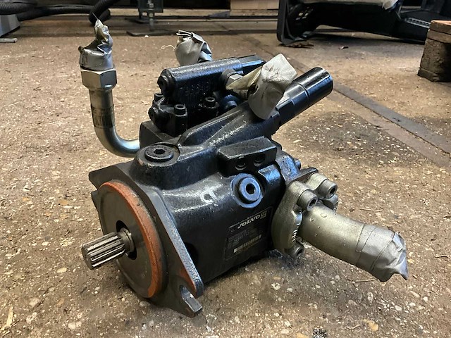 Volvo ecr25d hydraulische pomp - afbeelding 1 van  3
