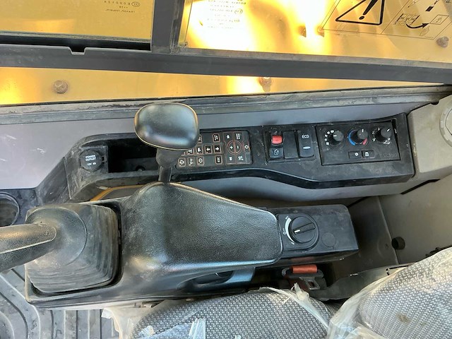 Volvo ecr88 graafmachine 2020 | 1000 uur | compleet met 5 bakken - afbeelding 4 van  22