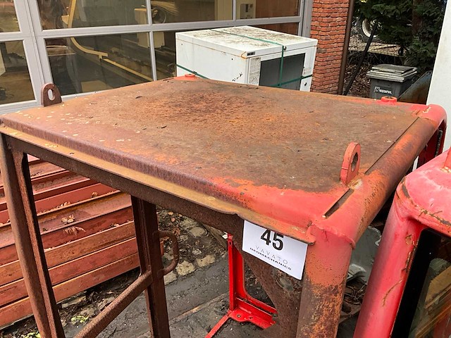 Volvo ecrd25d bestuurderscabine - afbeelding 4 van  5