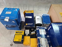 Volvo en renault filters (13x) - afbeelding 1 van  3