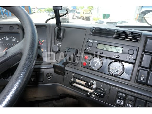 Volvo fh12 18t trekker (1994-551,120 km) - afbeelding 17 van  60