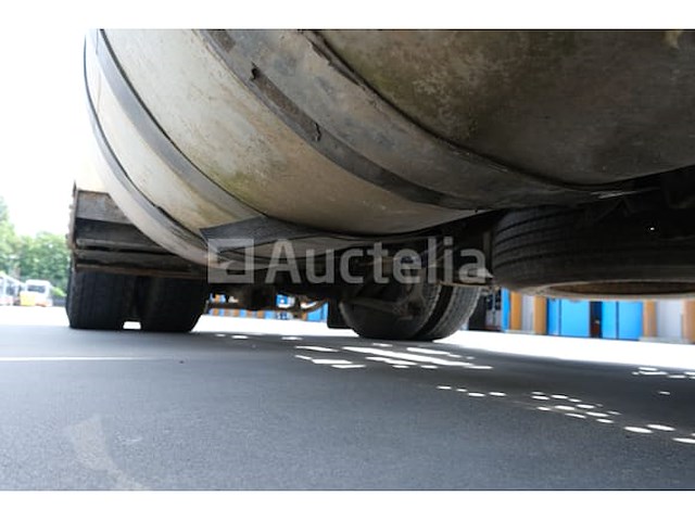 Volvo fh12 18t trekker (1994-551,120 km) - afbeelding 54 van  60