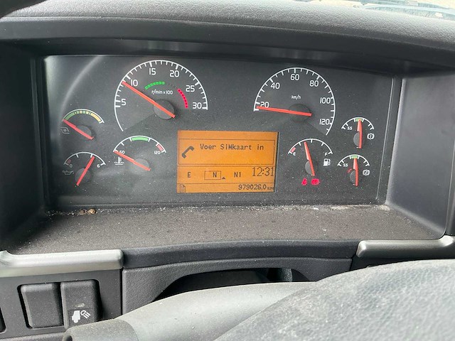 Volvo fh12 vrachtwagen met containersysteem - afbeelding 12 van  17