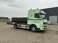 Volvo fh12 vrachtwagen met containersysteem - afbeelding 16 van  17