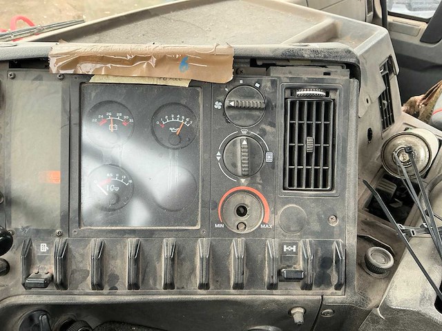 Volvo fl10 trekker intern transport - afbeelding 14 van  23