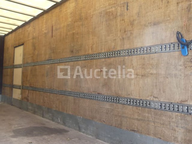 Volvo fl240 laadbak truck met achterklep (2009-620,280 km) - afbeelding 11 van  57