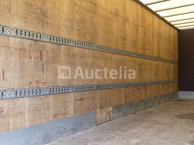 Volvo fl240 laadbak truck met achterklep (2009-620,280 km) - afbeelding 37 van  57