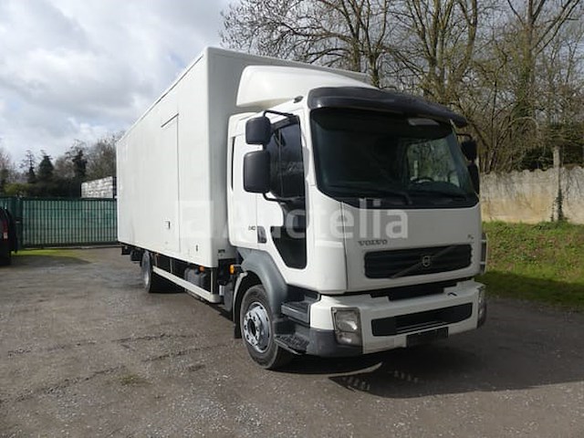 Volvo fl240 laadbak truck met achterklep (2009-620,280 km) - afbeelding 39 van  57