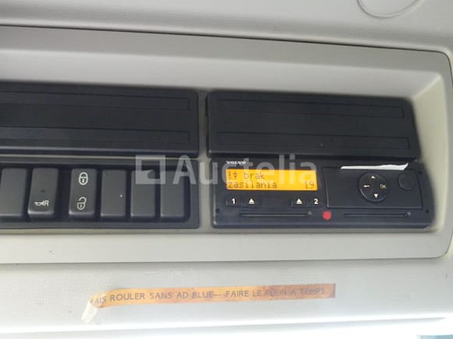 Volvo fl240 laadbak truck met achterklep (2009-620,280 km) - afbeelding 43 van  57