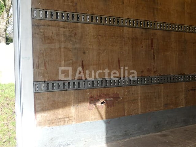 Volvo fl240 laadbak truck met achterklep (2009-620,280 km) - afbeelding 47 van  57